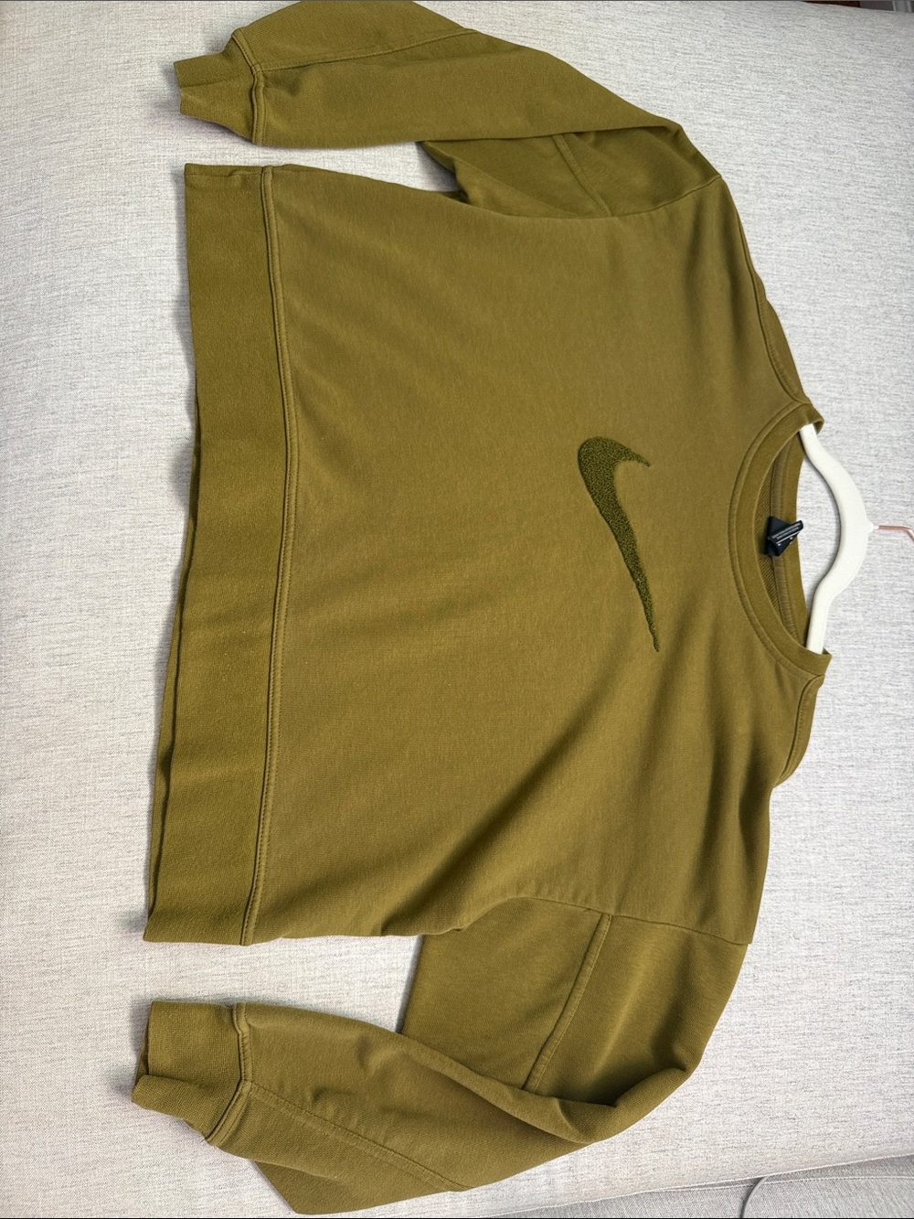 Nike Women’s Cropped Olive Crewneck Sweatshirt with Embroidered Swoosh